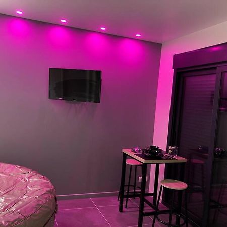 Spa Le Love サン・ジェルマン・レ・コルベイユ エクステリア 写真