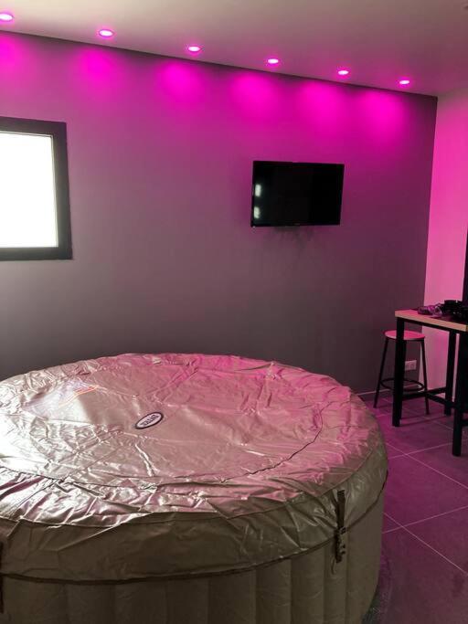 Spa Le Love サン・ジェルマン・レ・コルベイユ エクステリア 写真